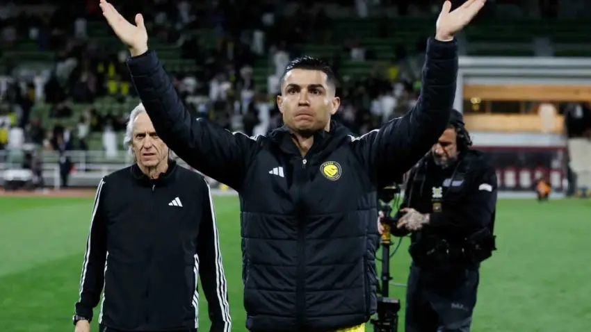 Orta Doğu’da savaş çanları çalıyor: Ronaldo ailesiyle birlikte Riyad’ı terk etti! haberinin görseli