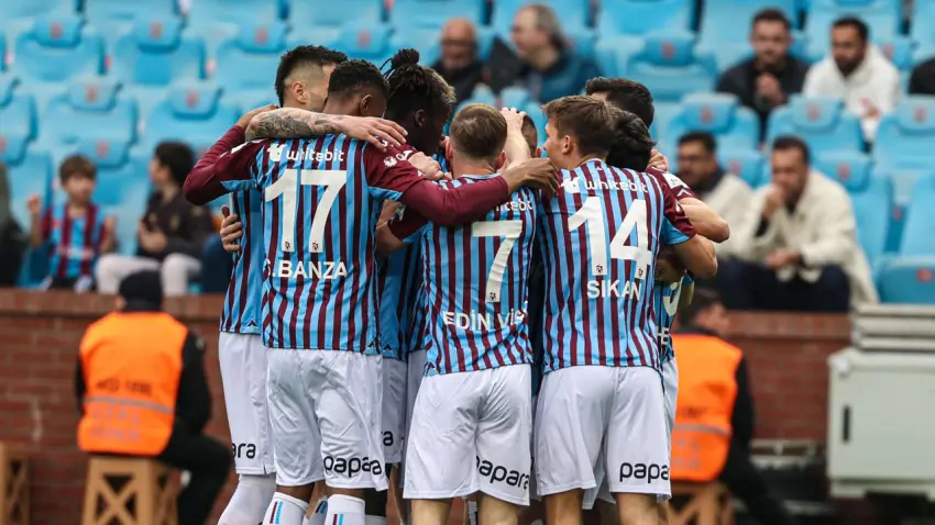 Trabzonspor, Başakşehir’i 4-2 yenerek çeyrek final biletini kaptı! haberinin görseli
