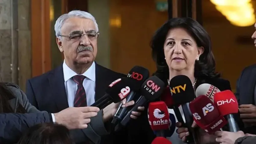 Ankara'da kritik görüşme:DEM Parti heyeti yeni bakanlarla masaya oturdu haberinin görseli