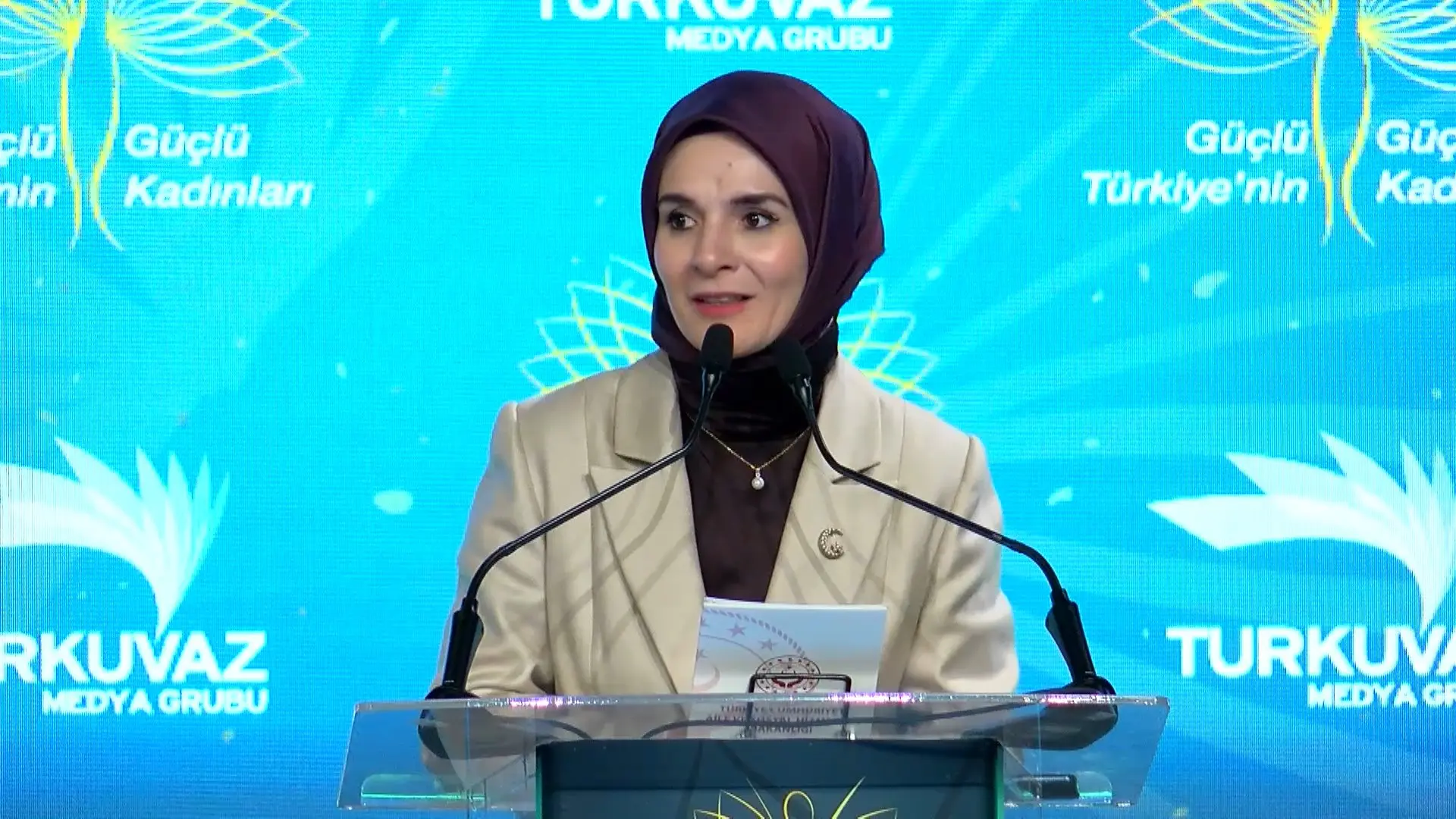 Bakan Göktaş açıkladı! Doğum ve babalık izinlerinde yeni düzenleme: 24 haftaya çıkıyor