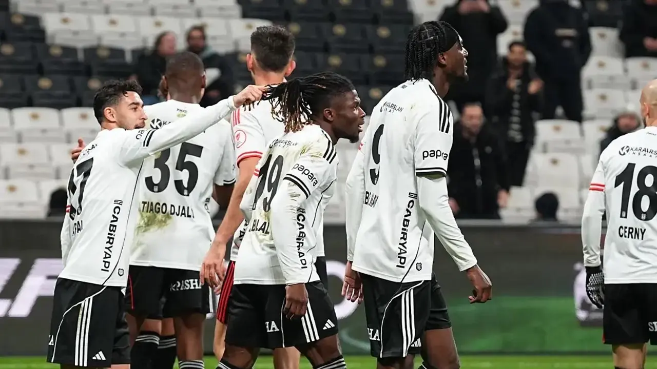 Beşiktaş, Rizespor’u 4-1 yenerek çeyrek finale lider gitti