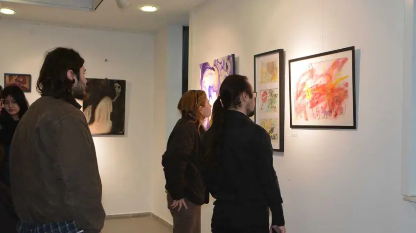 EÜ’de ZINIF 404 sergisi açıldı haberinin görseli