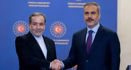 İran'dan ateşlenen füze imha edildi: Hakan Fidan, İranlı mevkidaşı Arakçi ile görüştü