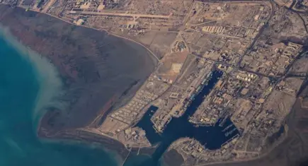  İran, Hürmüz Boğazı'nda 10 petrol tankerini vurdu!