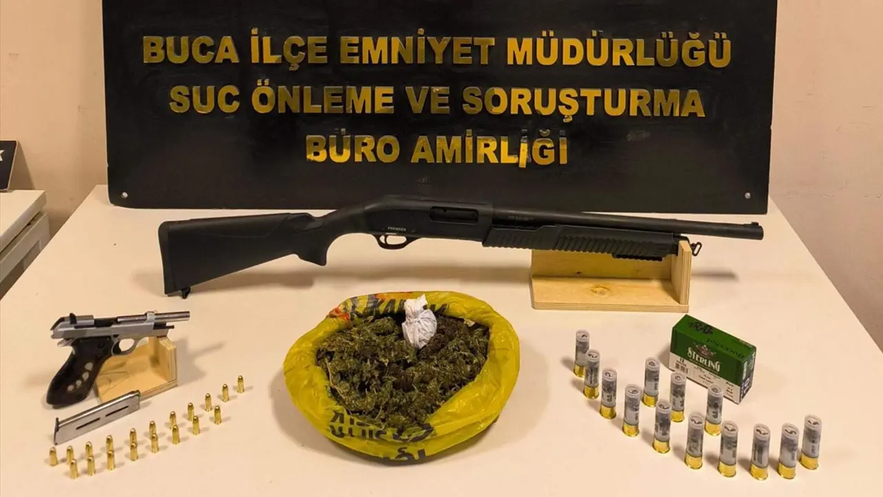 İzmir haber: 7 yıl 11 ay kesinleşmiş hapis cezası bulunan firari hükümlü yakalandı