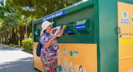 Mobil Atık Getirme Merkezleriyle atıklar dönüşüyor