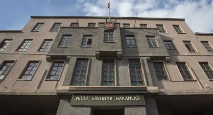 MSB açıkladı: Türk hava sahasına yönelen İran füzesi düşürüldü!