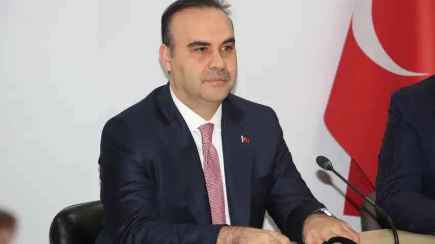 Sanayi ve Teknoloji Bakanı Kacır: Türkiye, masada sözünün ağırlığını hissettiren bir ülkedir haberinin görseli