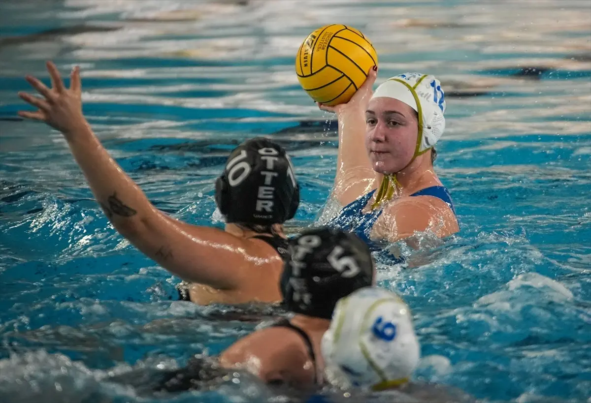 Avrupa Kadınlar Sutopu Challenger Kupası İzmir’de başladı