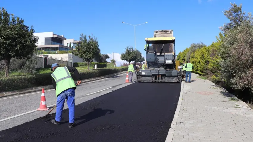 İZBETON kapasitesini artırıyor: İzmir’de yenilenmeyen yol kalmayacak haberinin görseli