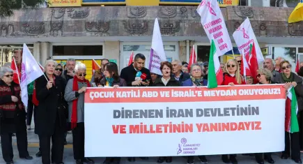 İzmir'de kadınlardan ABD ve İsrail’in İran'a yönelik saldırılarına tepki