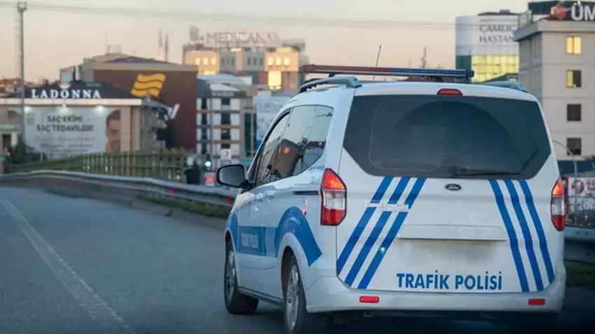 İzmir haber: Gaziemir’de zincirleme kazaya karışan alkollü sürücüye 520 bin lira ceza haberinin görseli