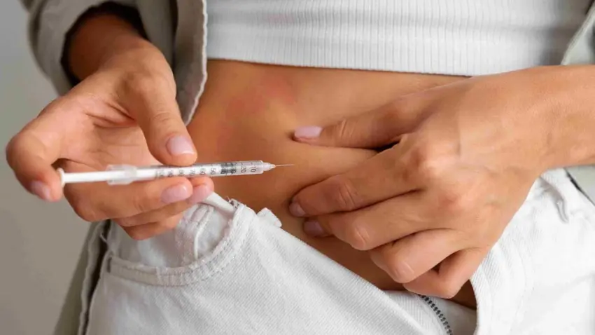 Zayıflama iğnesini bırakanları bekleyen tehlike: Kilolar "Yağ" olarak geri dönüyor! haberinin görseli