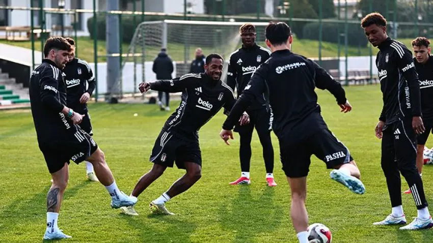 Beşiktaş, Galatasaray maçı öncesi hazırlıklarını tamamladı haberinin görseli