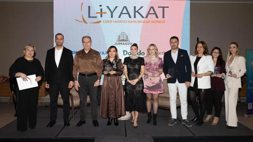 Güçlü kadınlar, güçlü yarınlar: İzmir’de ilham dolu buluşma haberinin görseli