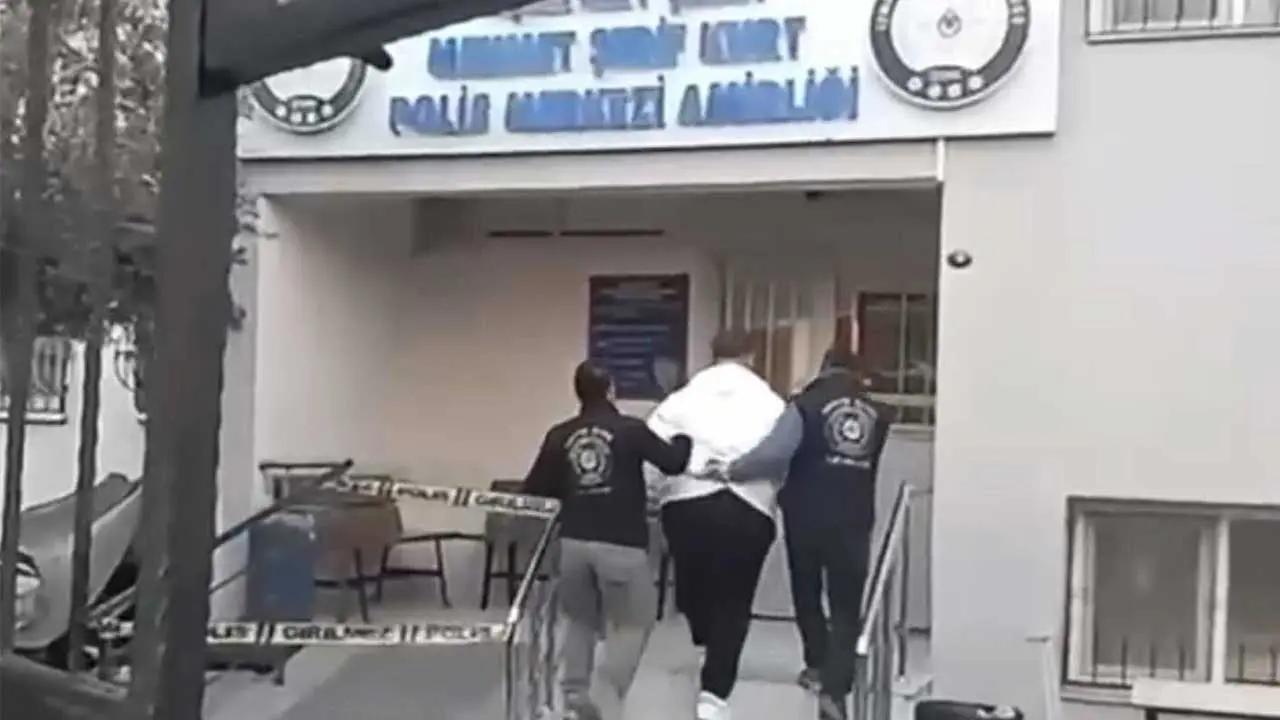 İzmir’de aranan 165 şüpheli yakalandı