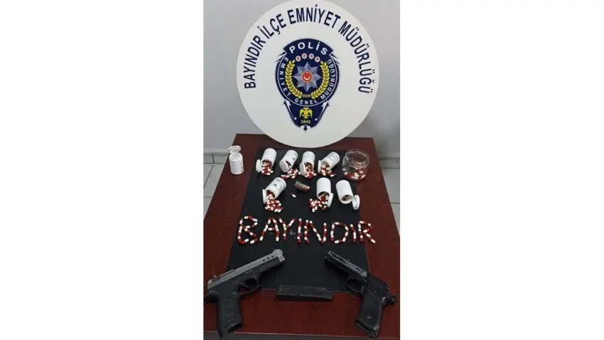 İzmir haber: Bayındır’da uyuşturucu ve ruhsatsız silahla yakalanan şüpheli tutuklandı haberinin görseli