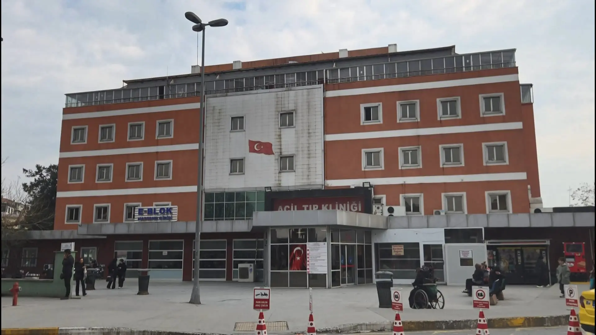 Park yeri tartışması kanlı bitti: 70 yaşındaki sürücü beyin kanaması geçirdi, şüpheli tutuklandı