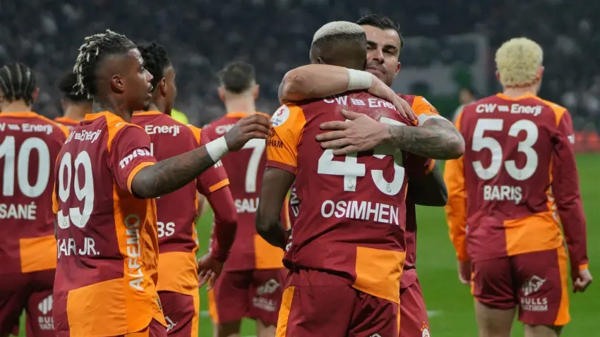 17 maçlık yenilmezlik serisi sona erdi: Beşiktaş evinde Galatasaray’a 1-0 mağlup oldu haberinin görseli
