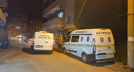 Çanakkale’de 200 kişiyi 300 milyon TL dolandıran emlakçı evinde ölü bulundu
