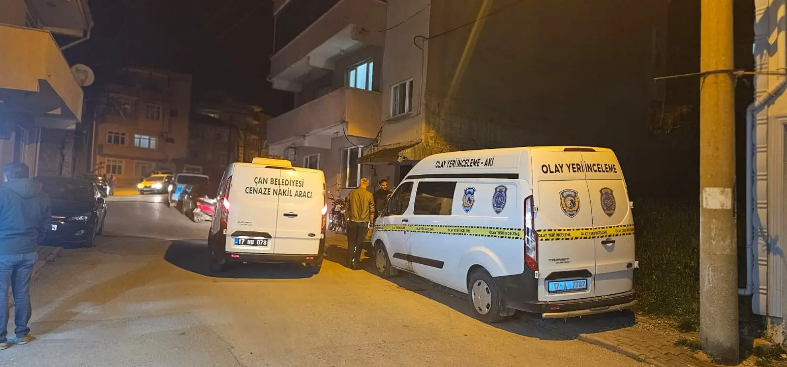 Çanakkale’de 200 kişiyi 300 milyon TL dolandıran emlakçı evinde ölü bulundu