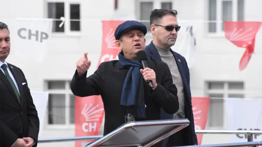 CHP Genel Başkanı Özgür Özel: Gençlere vizesiz Avrupa vadediyoruz haberinin görseli