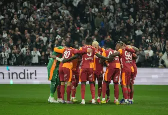 Galatasaray, Beşiktaş karşısında ilk yarıyı 1-0 önde bitirdi