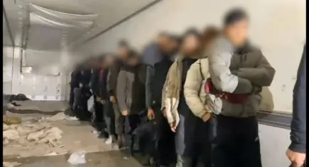 İran sınırından Türkiye giren 25 kaçak göçmen yakalandı!