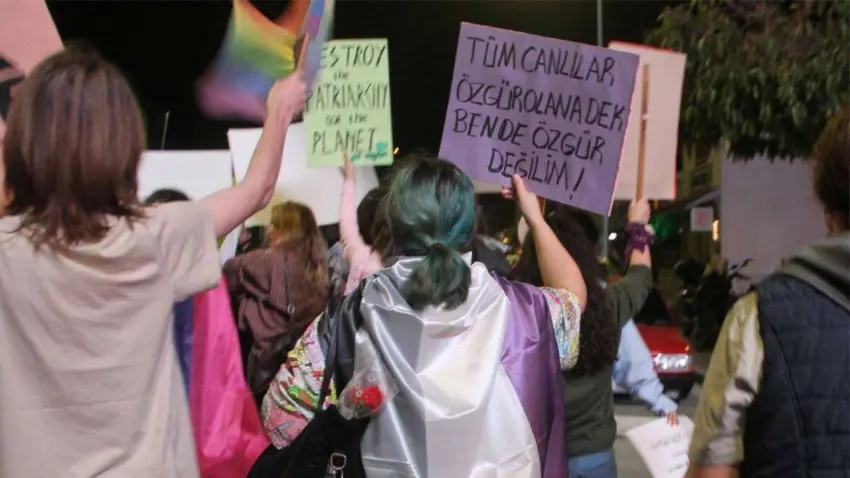 İzmir’deki kadın cinayeti ve şüpheli ölüm davalarında yeni gelişmeler haberinin görseli