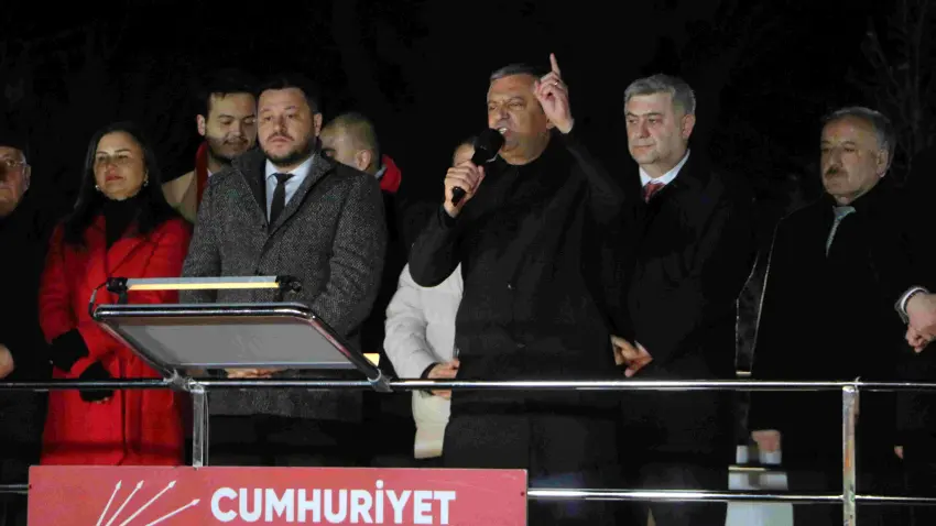 &ouml;zg&uuml;r &ouml;zel