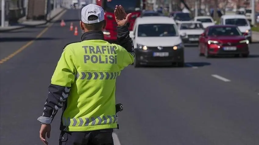 İstanbul trafiğine 8 Mart düzenlemesi: Bazı yollar geçici olarak kapatılacak haberinin görseli