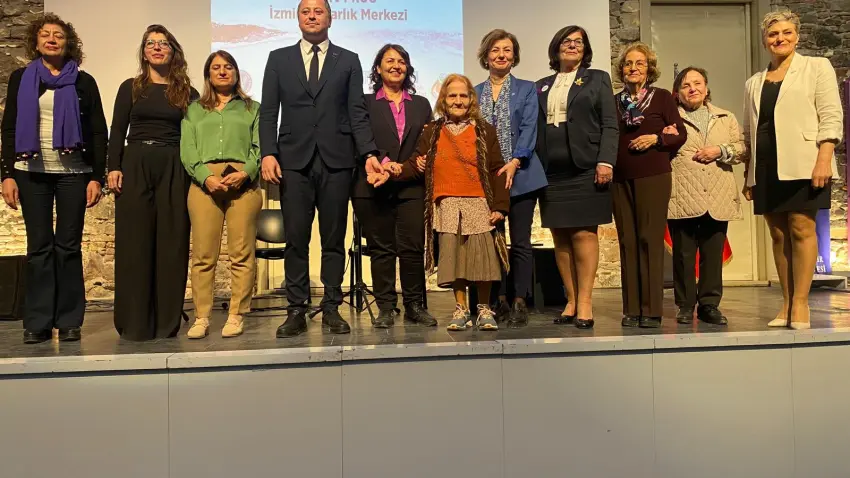 İzmir’de 8 Mart’a özel ‘Eşit ve Özgür Yarınlar Kadınlarla Gelecek’ etkinliği düzenlendi