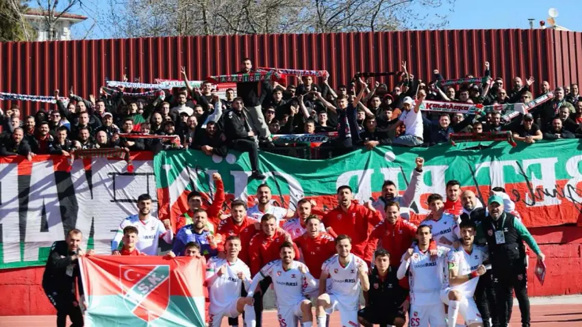 Karşıyaka 10 kişiyle Uşak’ı devirdi haberinin görseli