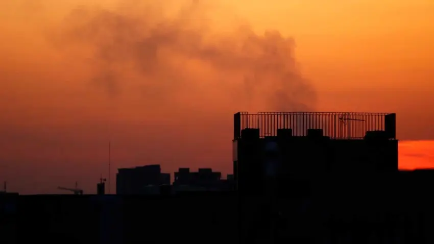 Tahran’da patlama sesleri haberinin görseli