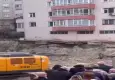 Bahçelievler’de korku dolu dakikalar: İnşaat kazısında toprak kaydı, 4 katlı bina tahliye edildi!