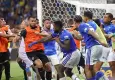 Cruzeiro-Atlético Mineiro finalinde yumruklar ve tekmeler havada uçuştu: 23 kırmızı kart