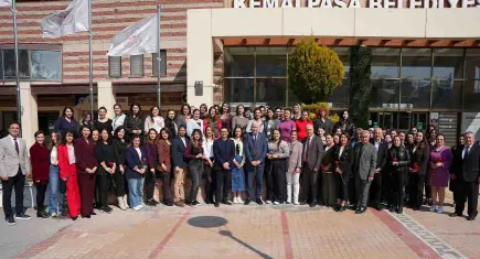 Kemalpaşa’da 8 Mart’ta kadın emeği ve üretimi öne çıktı