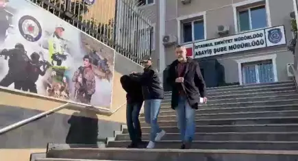 Kendilerini polis olarak tanıtıp 5 milyon lira dolandırdılar