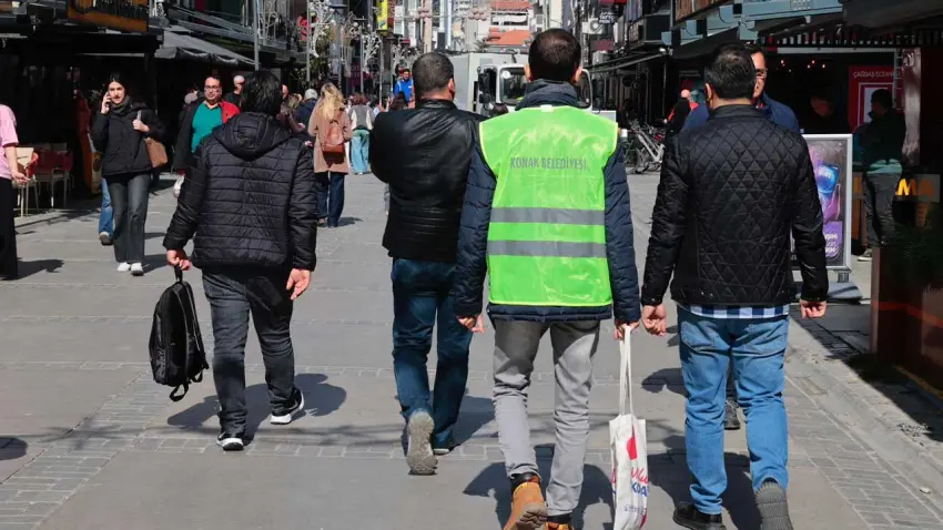 Konak Belediyesi’nden esnafa sıfır atık bilgilendirmesi haberinin görseli