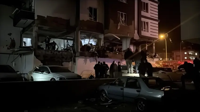 Niğde’de doğal gaz patlaması: 14 katlı apartman tahliye edildi, 16 yaralı! haberinin görseli