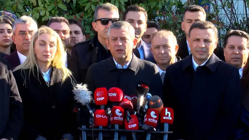 Özgür Özel, Silivri'de konuştu: Akıl almaz bir vurdumduymazlıkla karşı karşıyayız