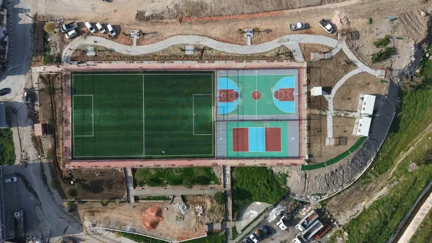 Bayraklı’da Ferdi Zeyrek Spor Kompleksi açılışa hazırlanıyor haberinin görseli