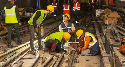 Bornova metro hattında ray değişim çalışmaları başlıyor