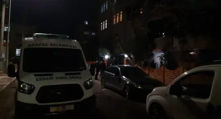 Evinde boğazı kesik halde bulundu: Komşusu bileziklerini çalıp satmaya çalışırken yakalandı