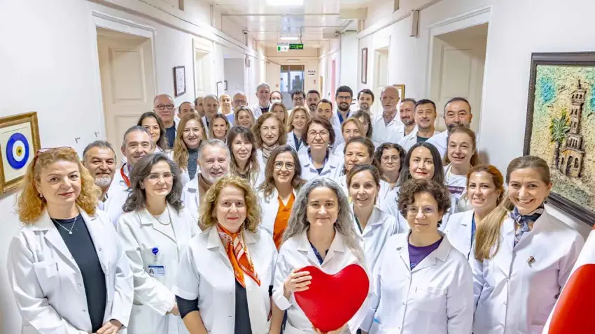 İzmir Büyükşehir sağlık hizmetlerini büyüttü haberinin görseli