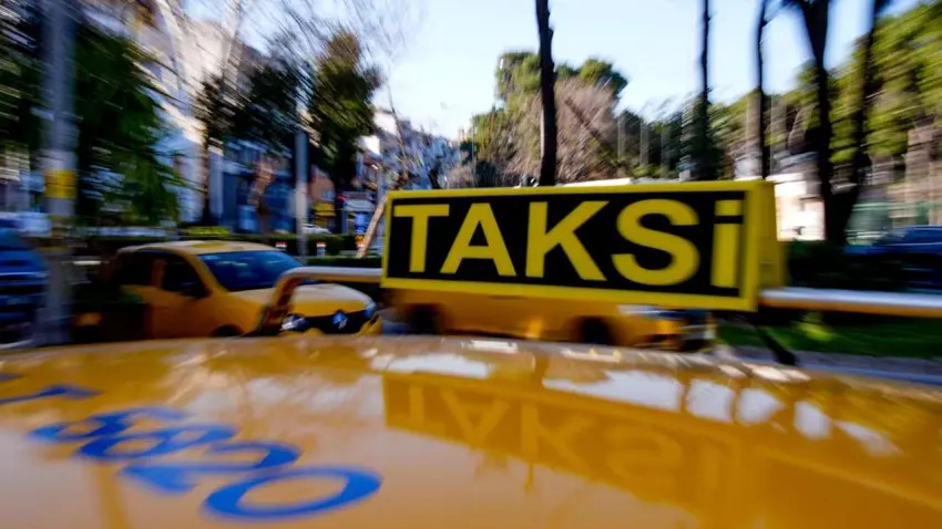 Ölen taksi şoförü için taksicilerden konvoylu tepki haberinin görseli