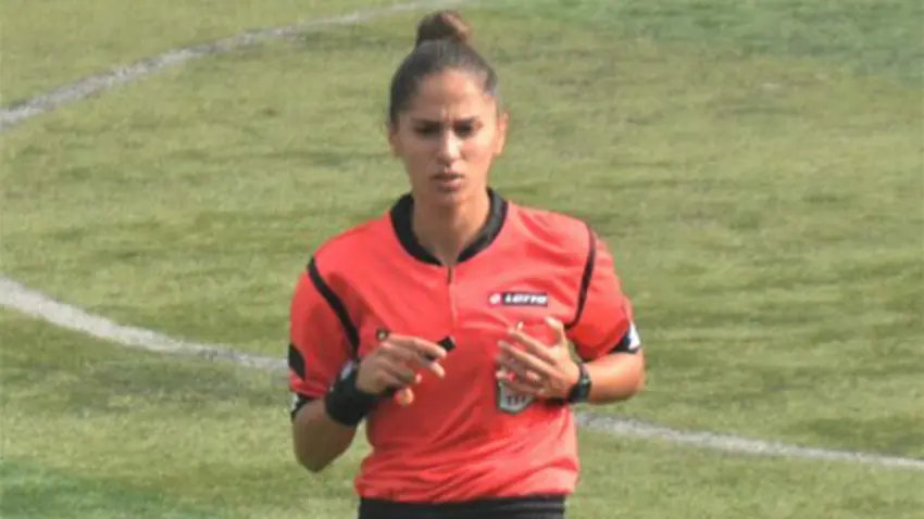 67 yıllık Süper Lig tarihinde bir ilk: Göztepe - Alanyaspor maçında kadın hakem düdük çalacak haberinin görseli