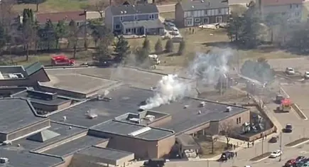 ABD'de sinagoga saldırı: Araçla girip ateş açtı!