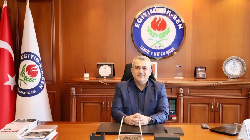 Eğitim-Bir-Sen, İstiklal Marşı'nı andı haberinin görseli