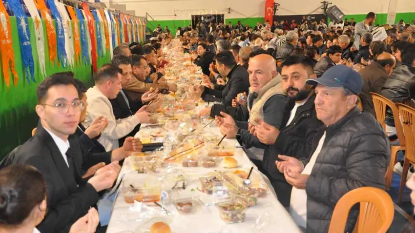 AK Parti Bayındır İlçe Başkanlığı’ndan iftar haberinin görseli